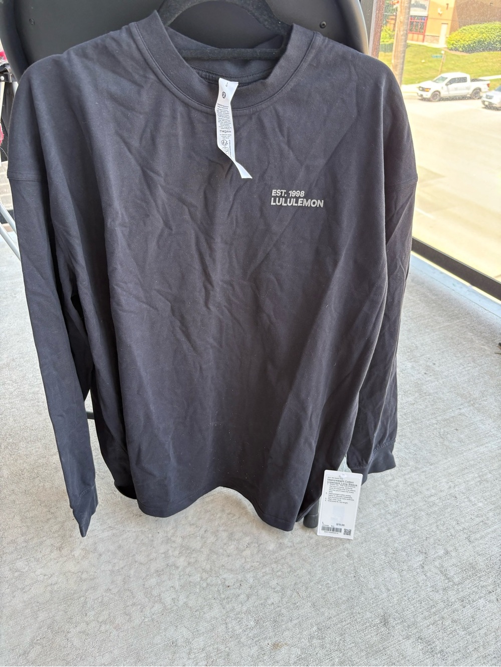 lululemon athletica Men’s Black Long-Sleeve Crew with Chest Logo